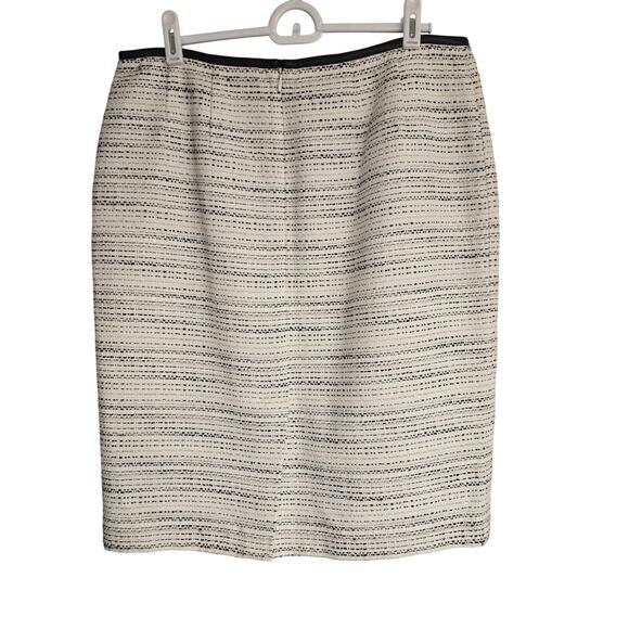 NEW NWT Calvin Klein White & Black Tweed Pencil Skirt Faux Leather Trim | Size 8 - Picture 2 of 10